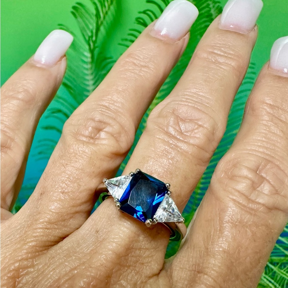Sapphire ring